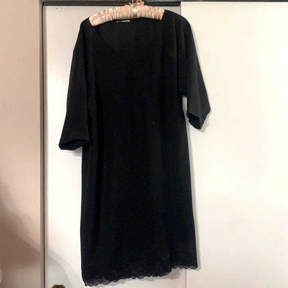 Tahari Lace detail v neck dress